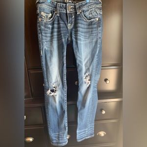 Vigoss the Chelsea Boyfriend jean. Size 7/8 length 28.